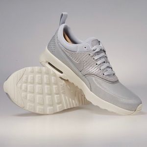 Nike Air Max Thea Premium Leather WMNS Metallic Platinum Nike Air Max Thea Premium Leather WMNS Metallic Platinum